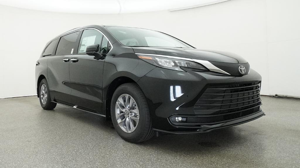 New 2026 Midnight Black Metallic Toyota XLE image 17