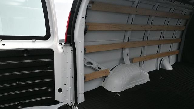 Used 2025 White GMC Work Van image 14