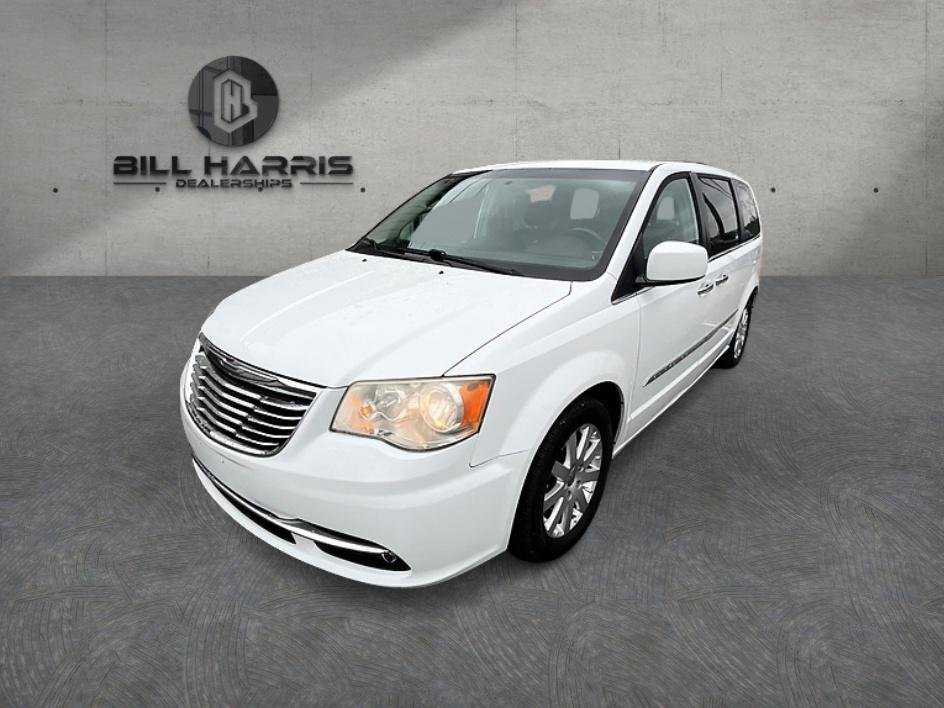 2016 Chrysler Town & Country Touring-L