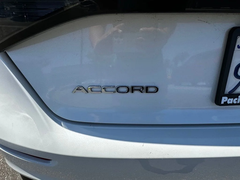 Used 2024  Honda LX image 8