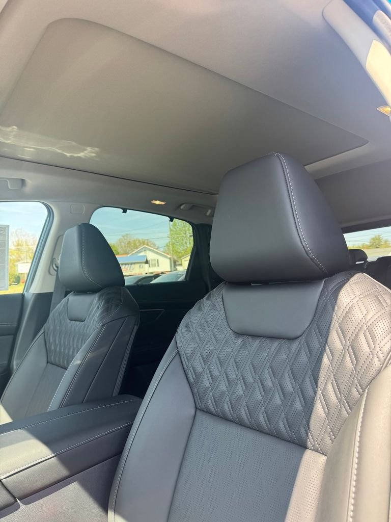 New 2026 Aurora Blue Pearl Metallic / Super Black Two-tone Nissan Platinum image 14