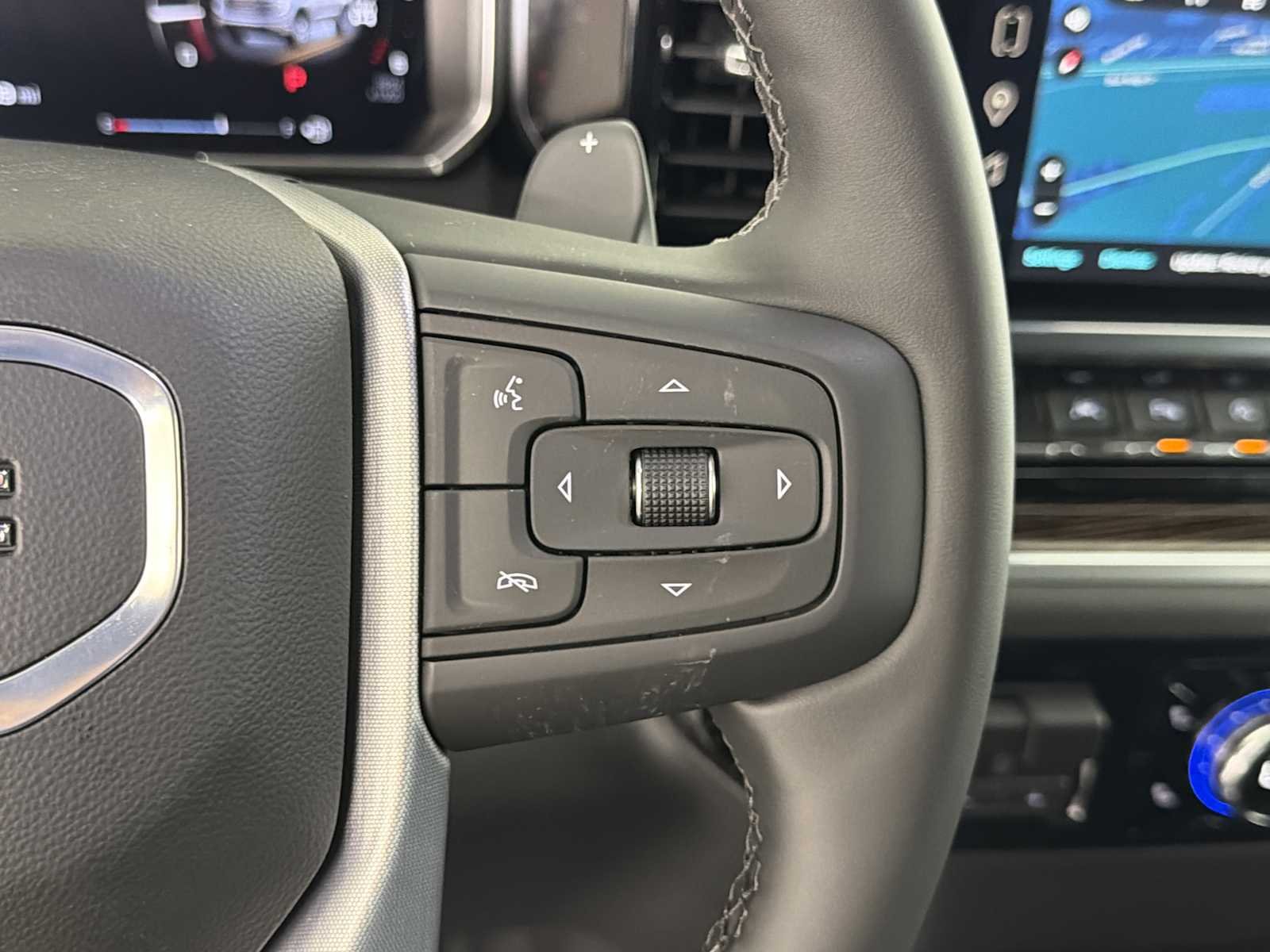 New 2026 Summit White GMC Elevation image 24