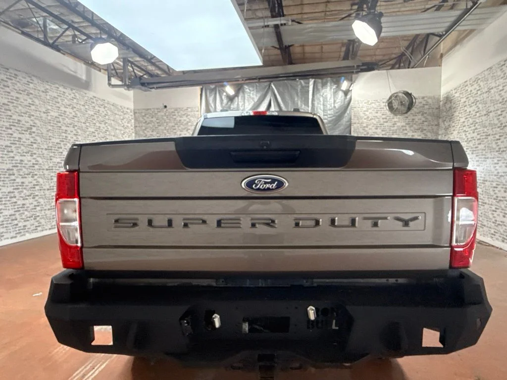 Used 2020 Stone Gray Metallic Ford XL image 6
