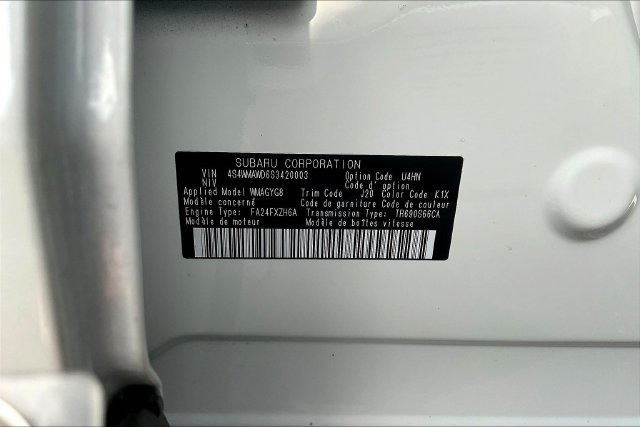 Used 2025 White Subaru Onyx Edition Touring image 21