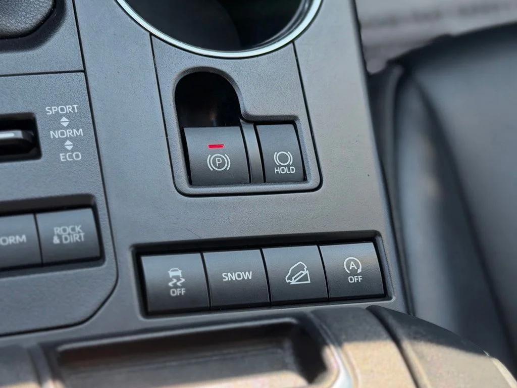 Used 2022 Beige Toyota XLE image 26