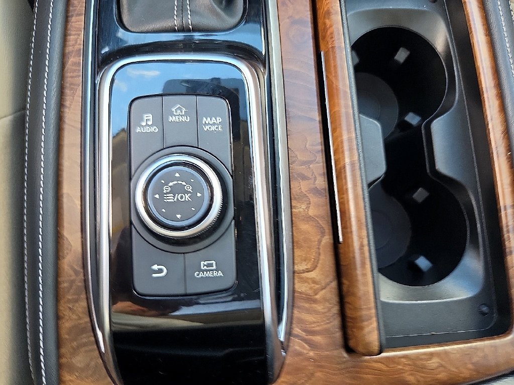 Certified Used 2024 Silver Nissan SL image 18