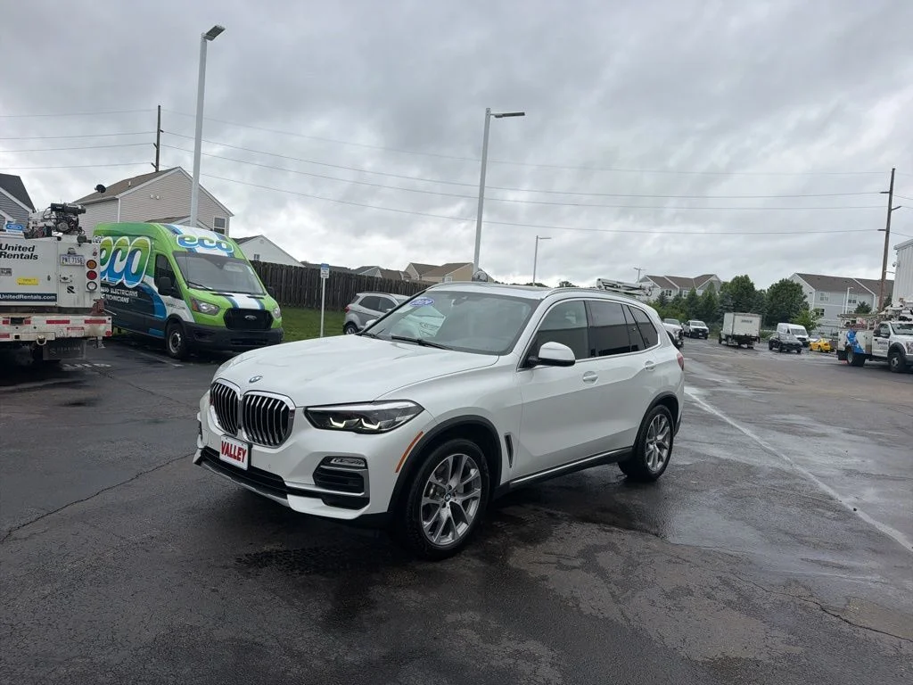 Certified Used 2019 Mineral White Metallic BMW xDrive40i image 4