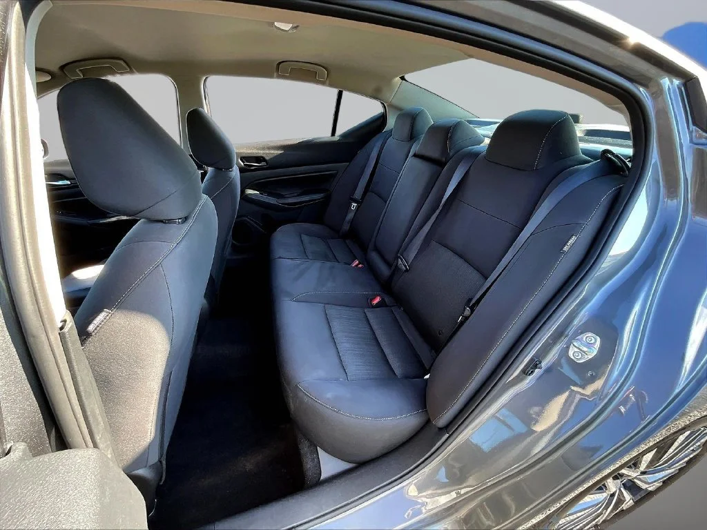 Used 2025 Gun Metallic Nissan 2.5 SV image 24