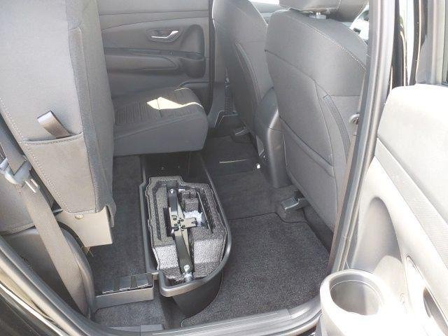 New 2026 Phantom Black Hyundai SE image 15