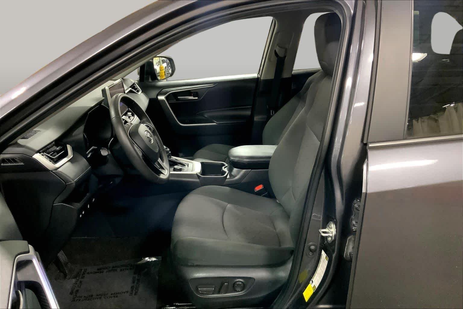 Used 2023 Magnetic Gray Metallic Toyota Hybrid XLE image 8