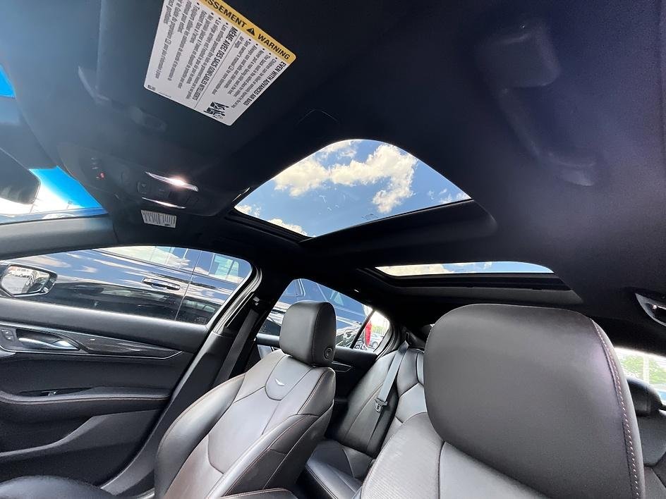 Used 2023 Black Cadillac Sport image 29