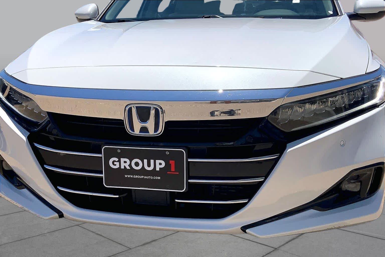 Used 2021 Platinum White Pearl Honda Touring image 30