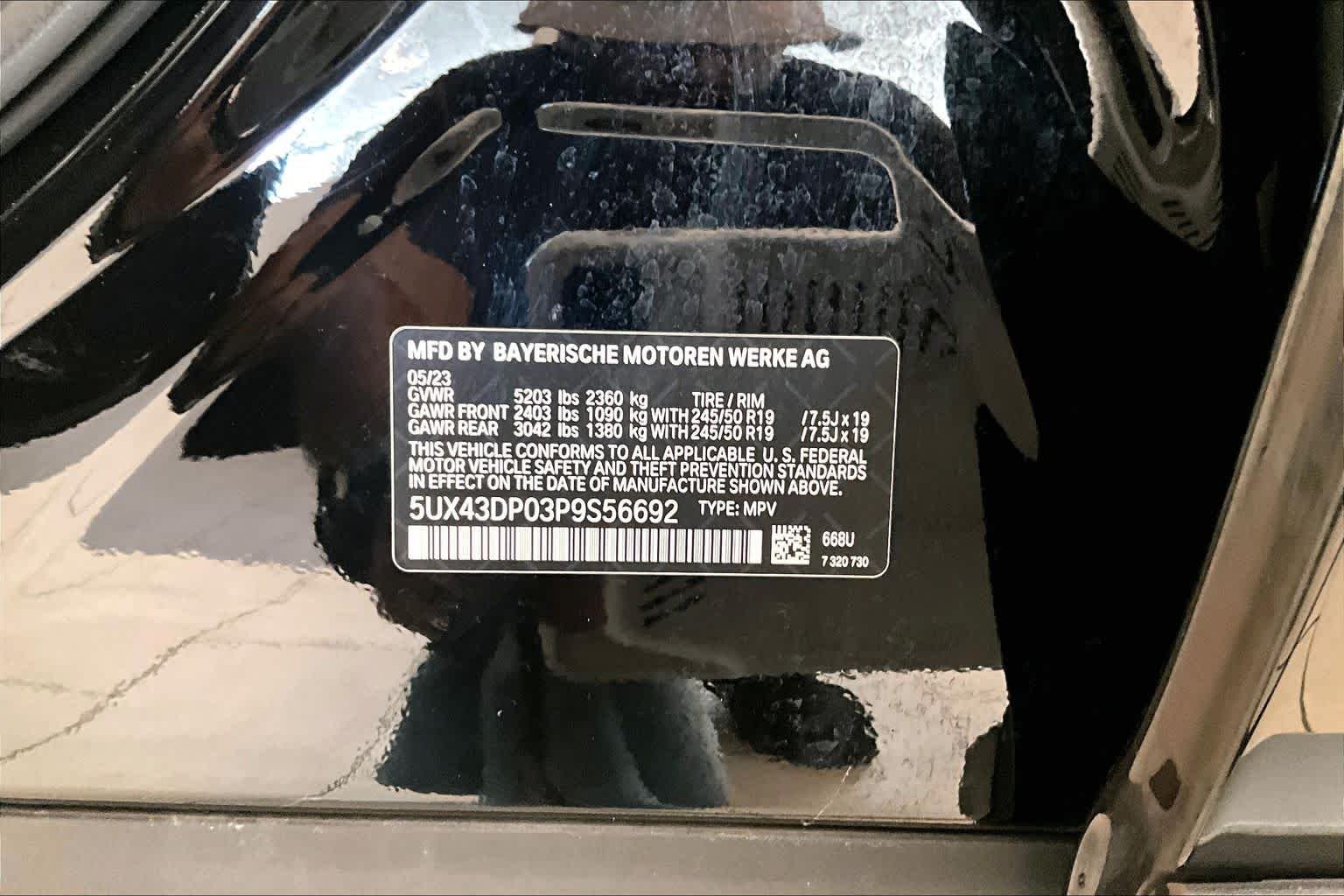 Used 2023 Jet Black BMW sDrive30i image 32