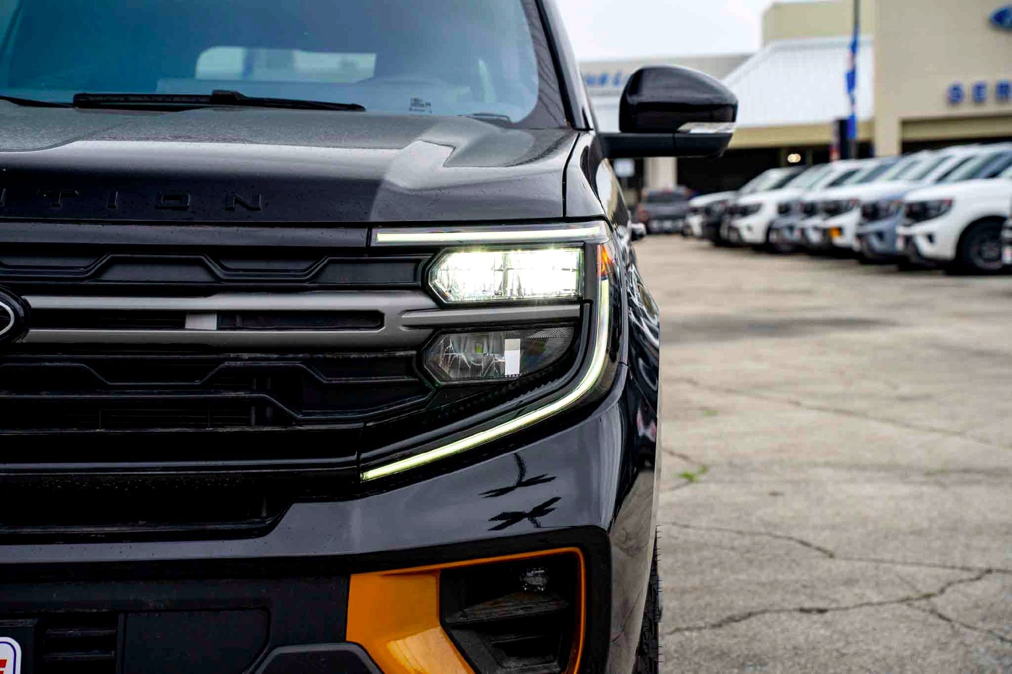 2025 Ford Expedition Tremor - Photo 8