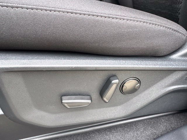 New 2026 Carbonized Gray Metallic Ford XLT image 48