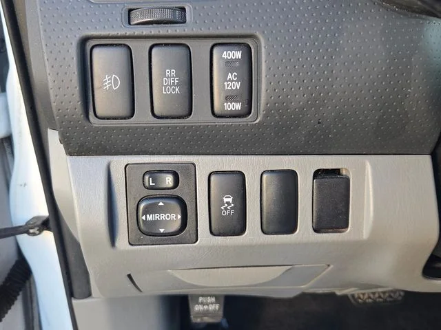 Used 2012 White Toyota PreRunner image 28