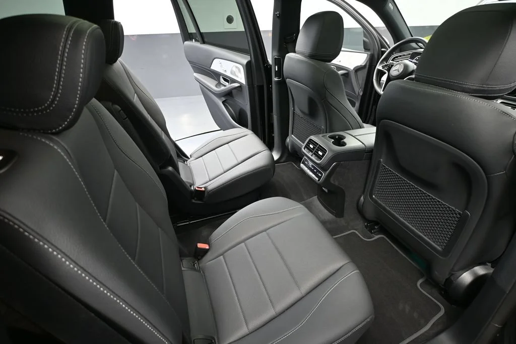Used 2026 Black Mercedes-Benz GLS 450 image 44