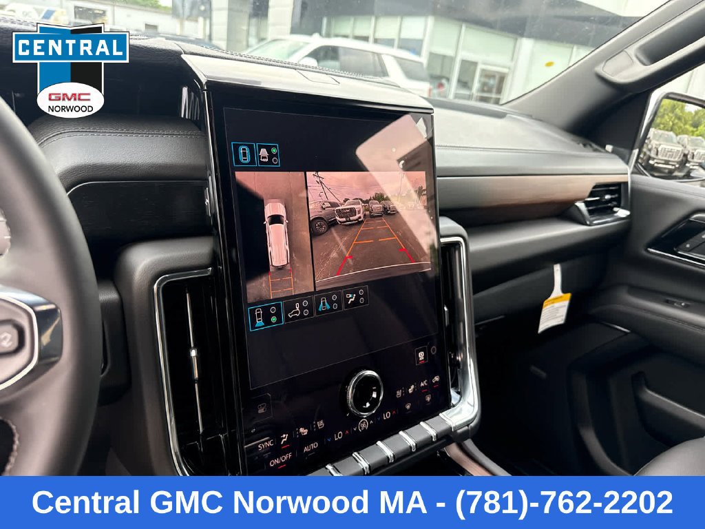 2026 GMC Yukon XL Denali - Photo 18