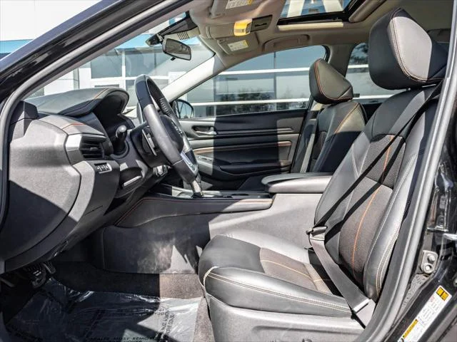 Used 2020 Black Nissan SR FWD image 7
