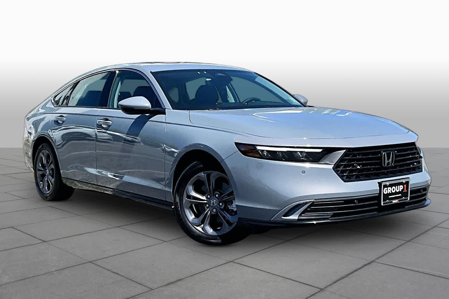 Certified Used 2026 Urban Gray Pearl Honda EX-L image 3
