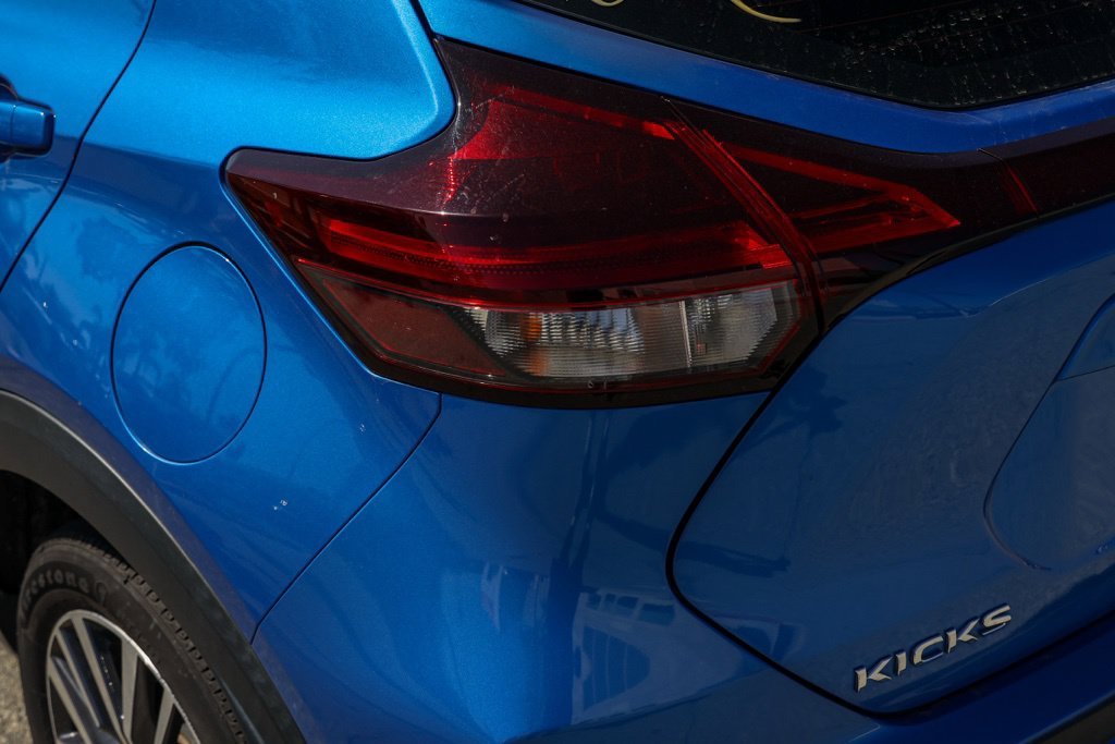 Used 2024 Blue Nissan SV image 7
