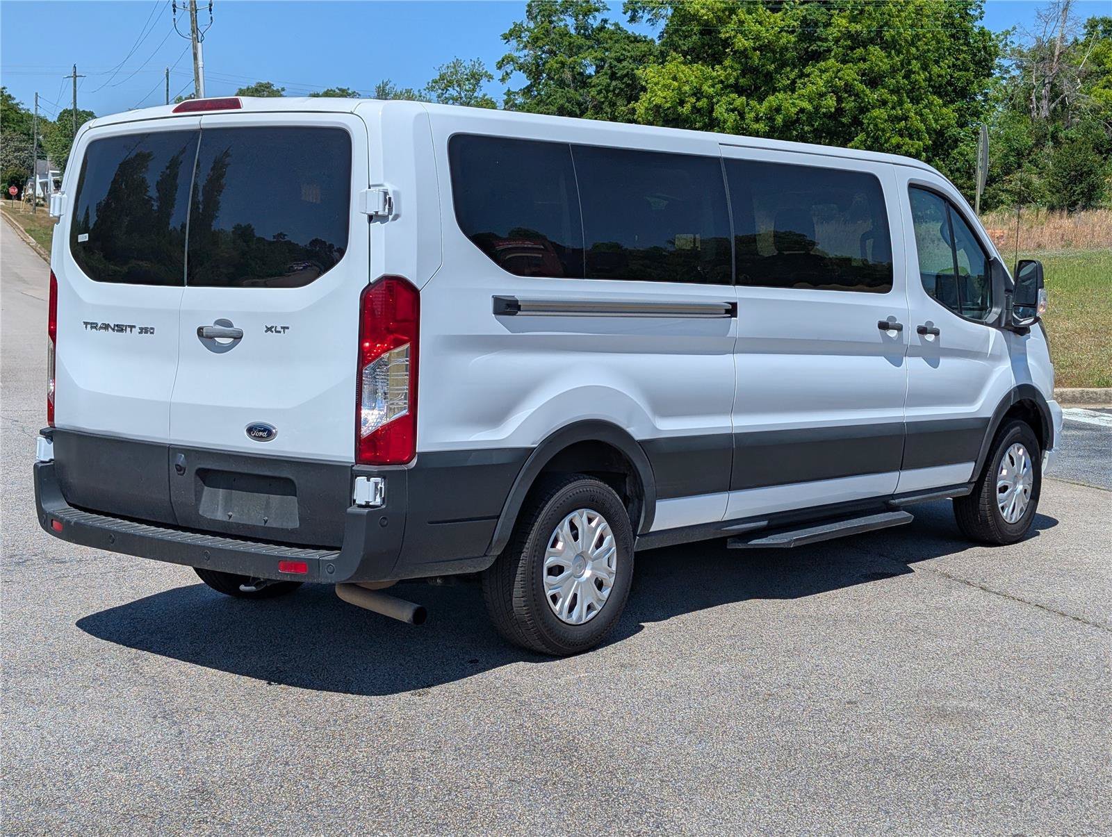 2023 Ford Transit Passenger Van XL - Photo 10
