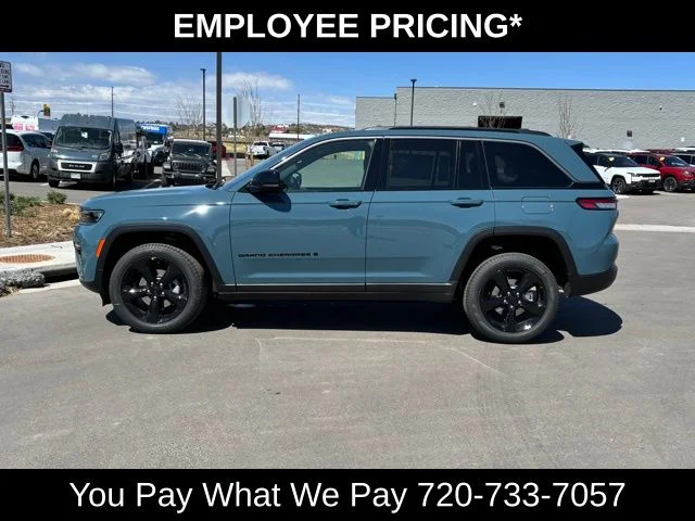Used 2026 Blue Jeep Limited image 2