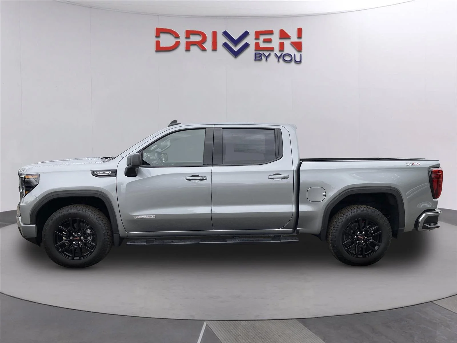 New 2026 Sterling Metallic GMC Elevation image 8