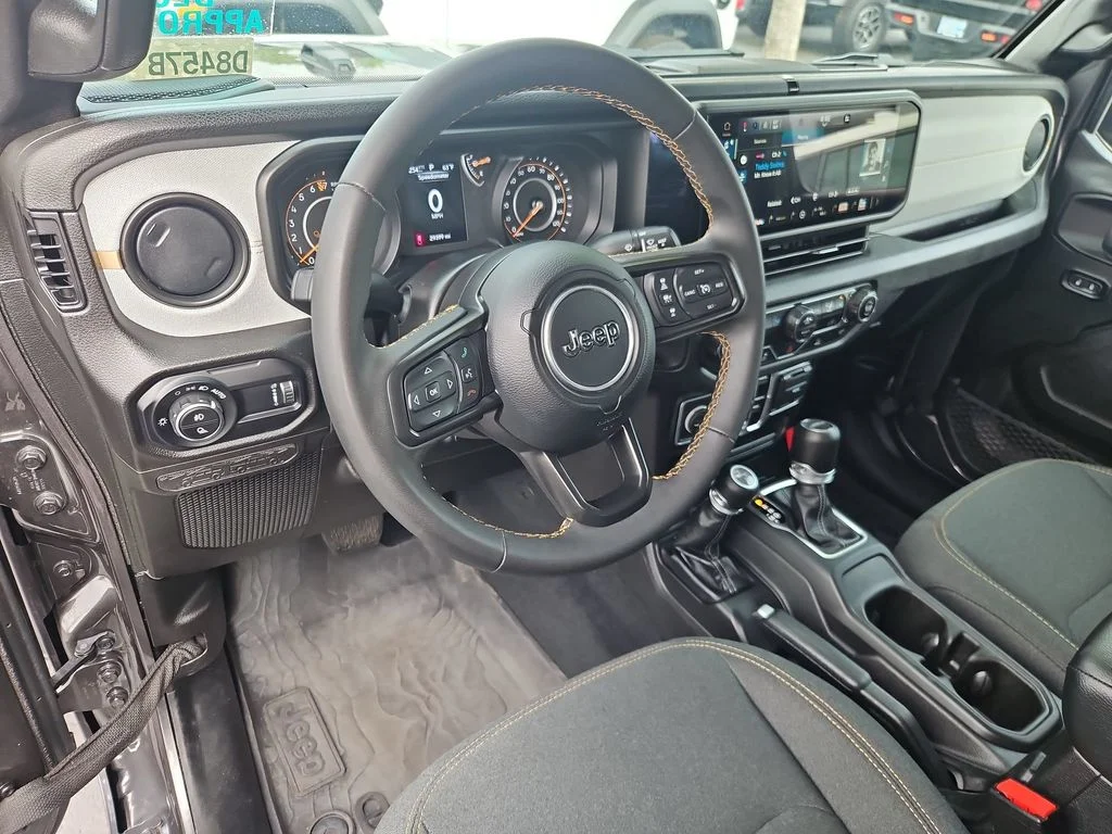 Used 2024 Granite Crystal Metallic Clearcoat Jeep Sport S image 13