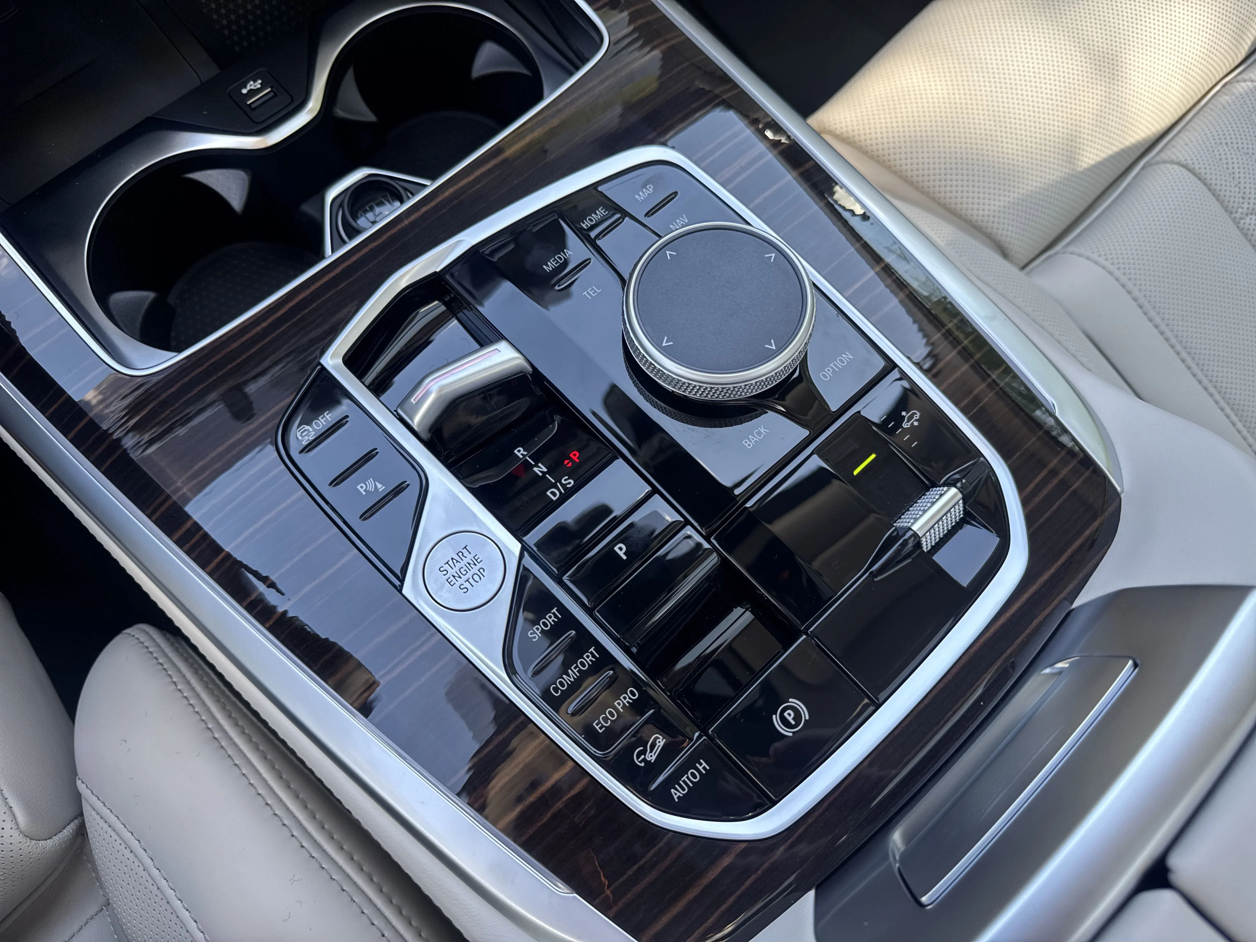 2026 BMW X7 40i - Photo 17