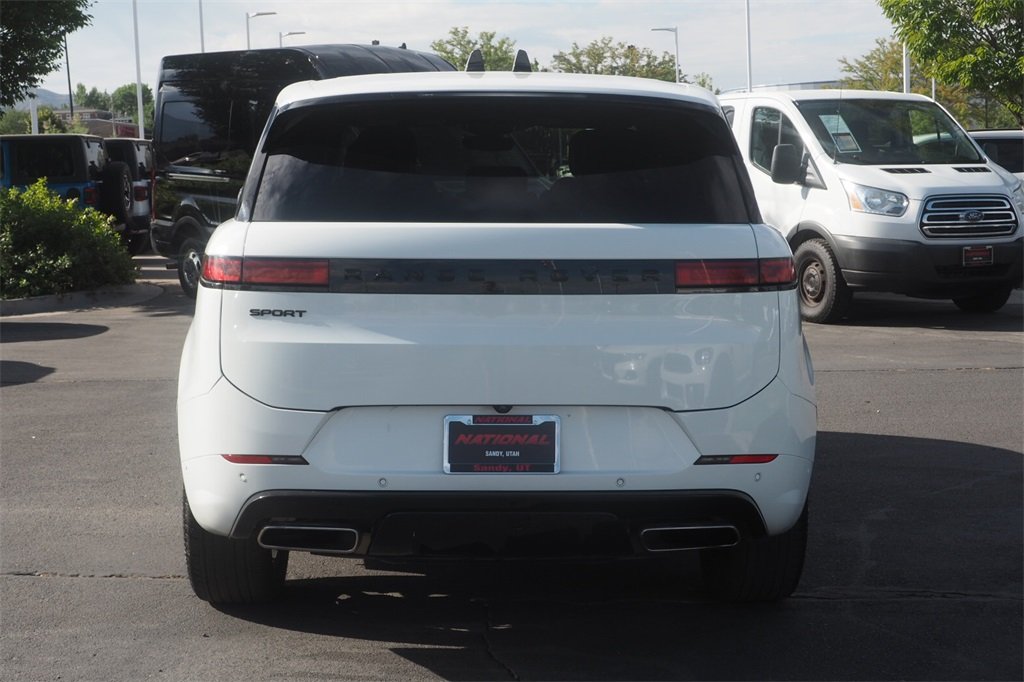 2024 Land Rover Range Rover Sport P400 Dynamic SE photo 4