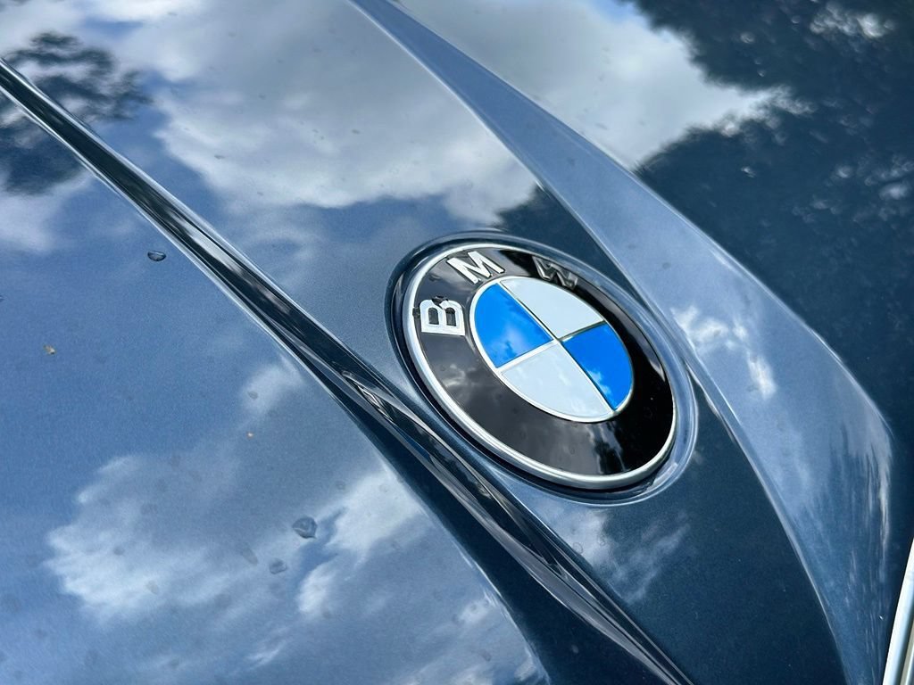 New 2026 Arctic Race Blue metallic BMW 30 xDrive image 10