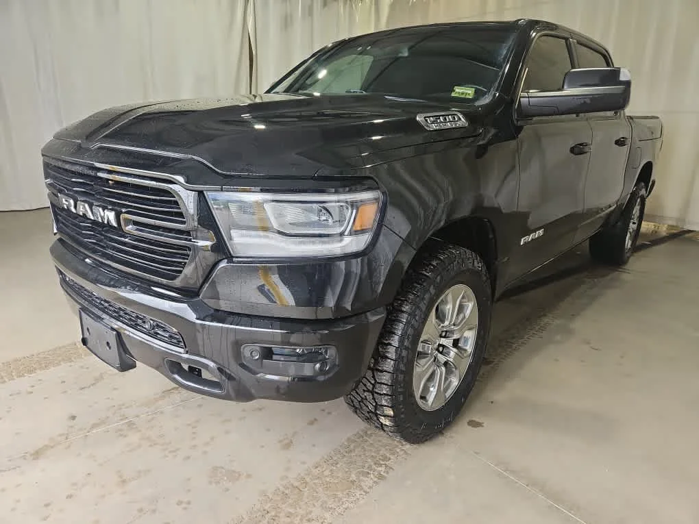 2019 RAM 1500 Big Horn/Lone Star 4x4 Crew Cab 5'7's photo