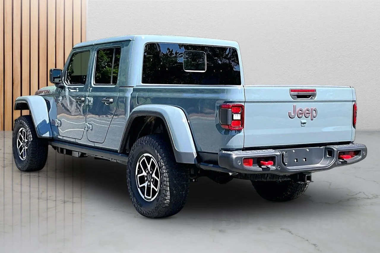 New 2026 Anvil Clear-Coat Exterior Paint Jeep Rubicon X image 7