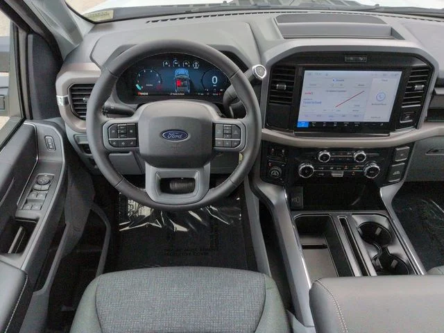 New 2026 Oxford White Ford XLT image 16