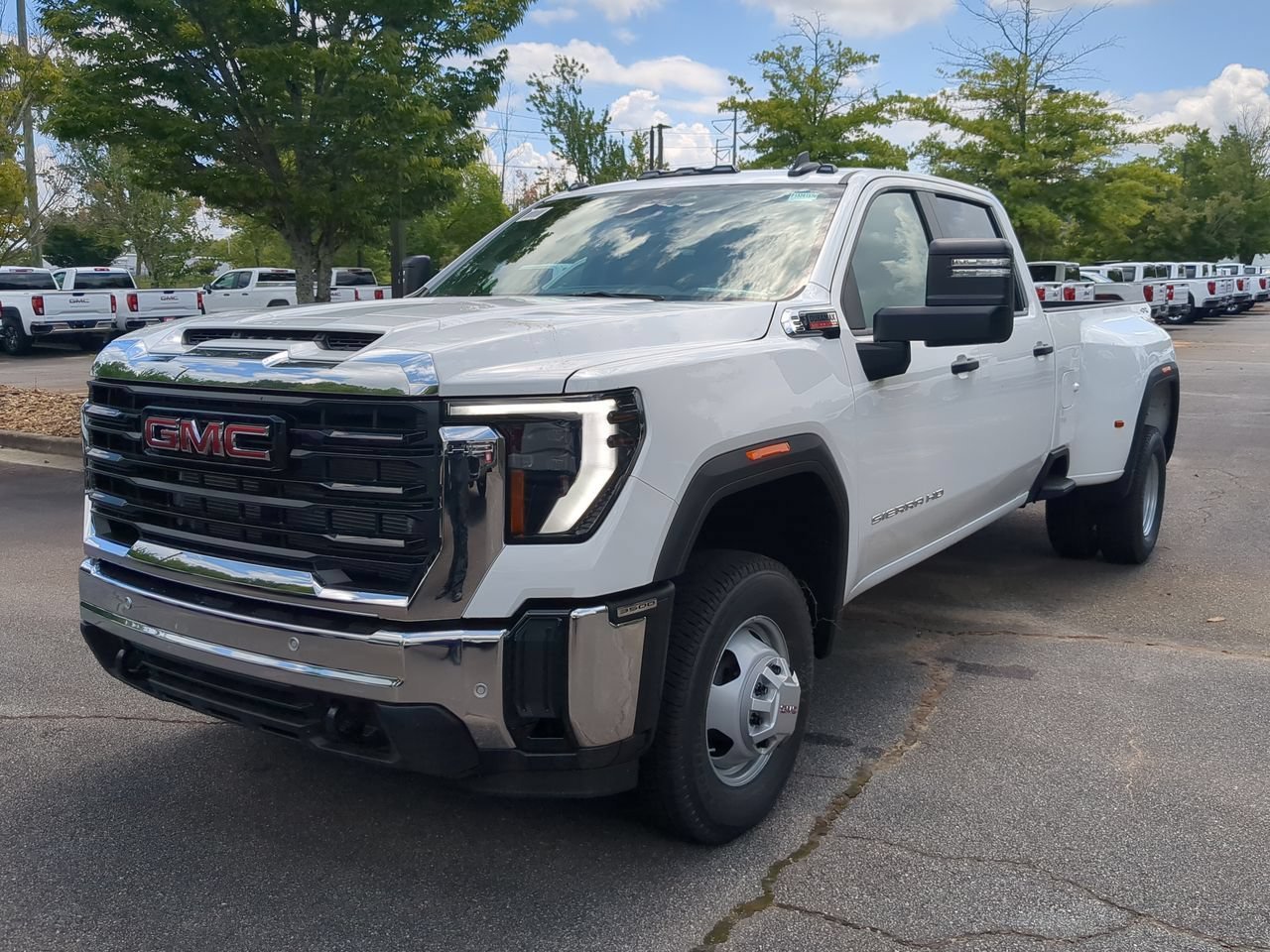 New 2026 Summit White GMC Pro DRW image 4