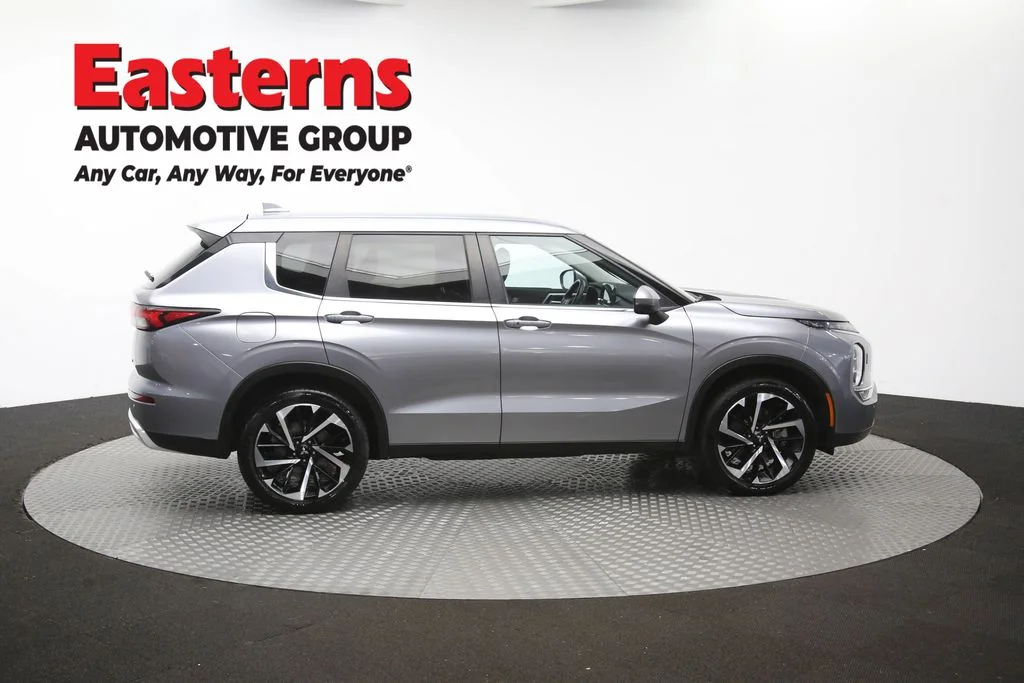 Used 2024 Gray Mitsubishi SE image 45