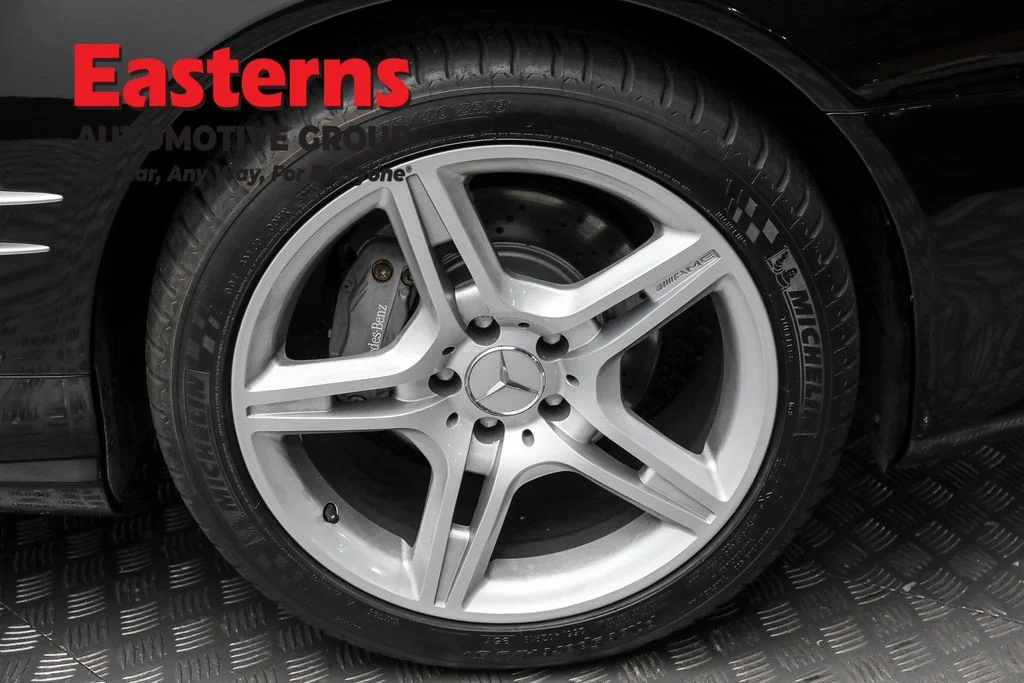 Used 2005 Black Mercedes-Benz SL 500 image 27