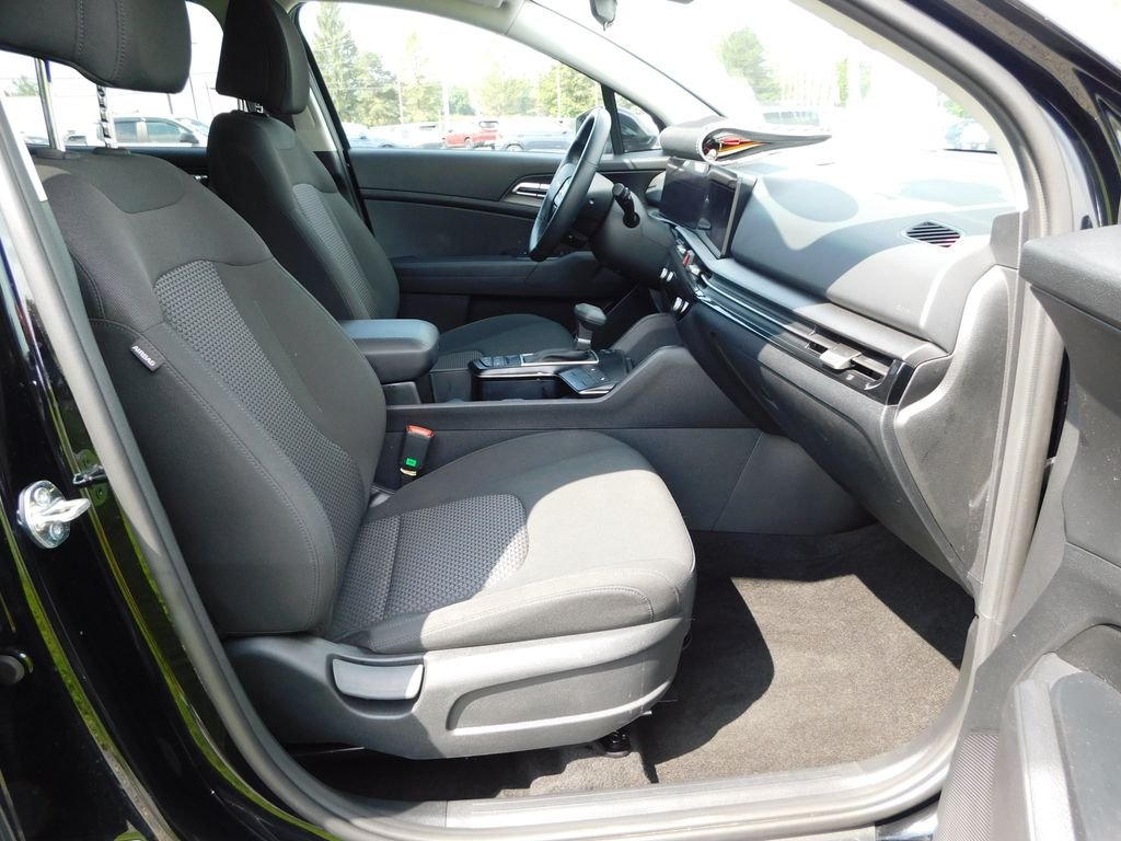 Used 2026 Ebony Black Kia LX image 17