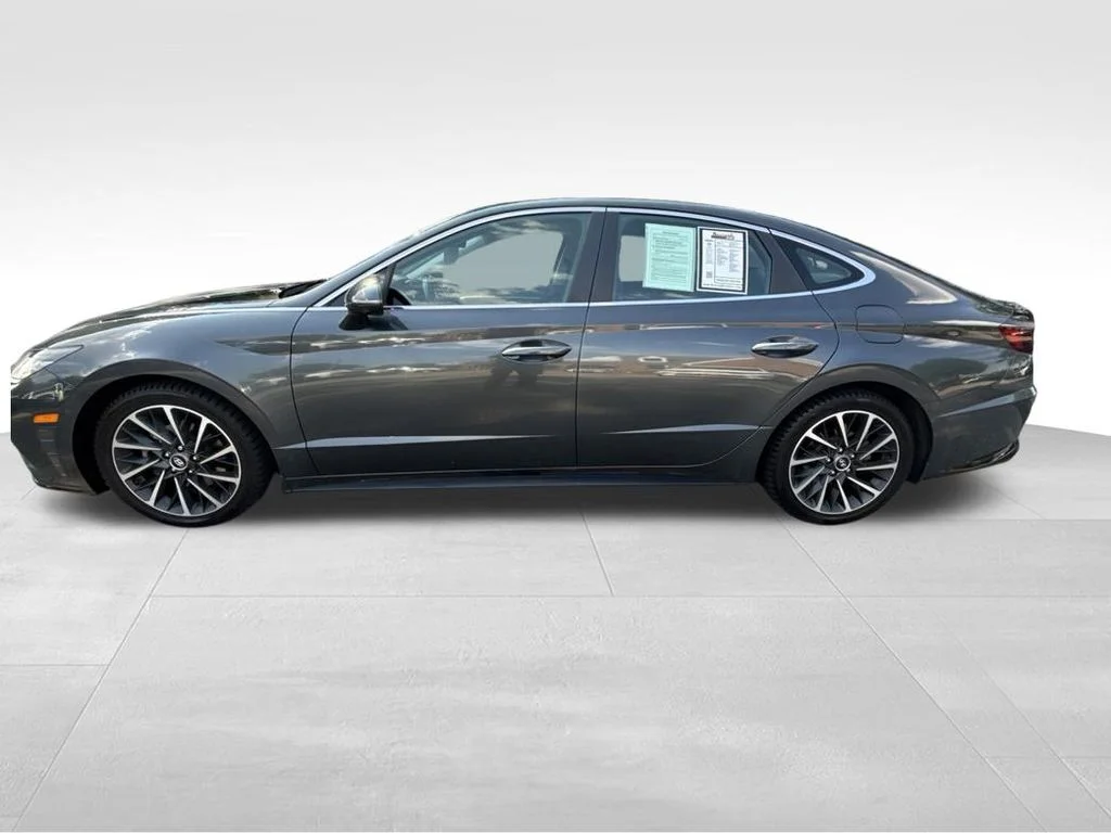 Used 2022 Gray Hyundai Limited image 2