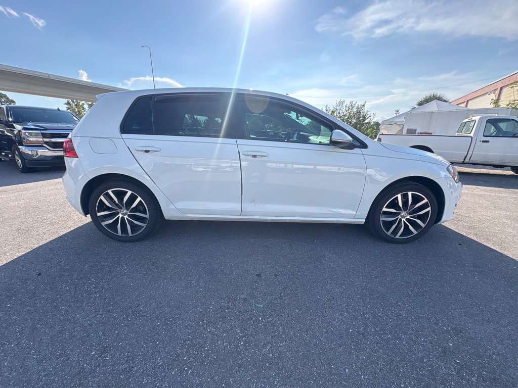 Used 2016 White Volkswagen TSI SE 4-Door image 2