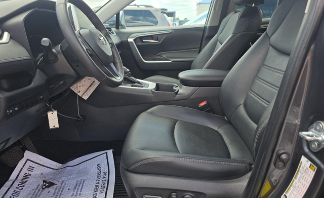 Used 2023 Gray Toyota XLE Premium image 9