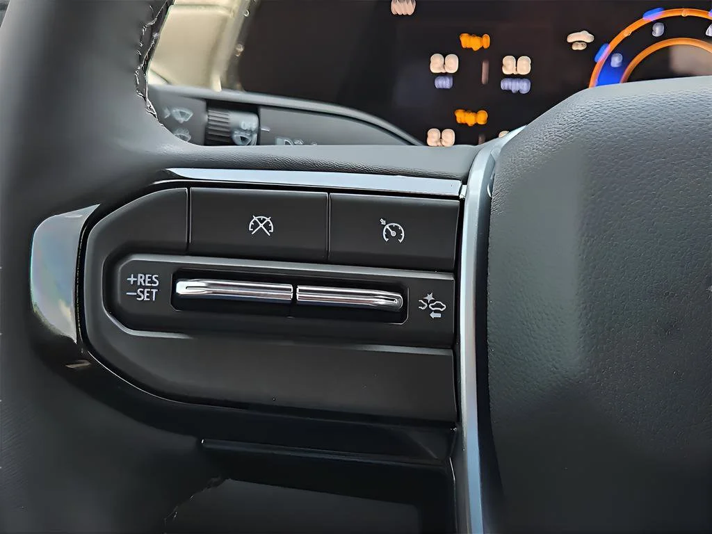 2026 Chevrolet Colorado LT - Photo 19