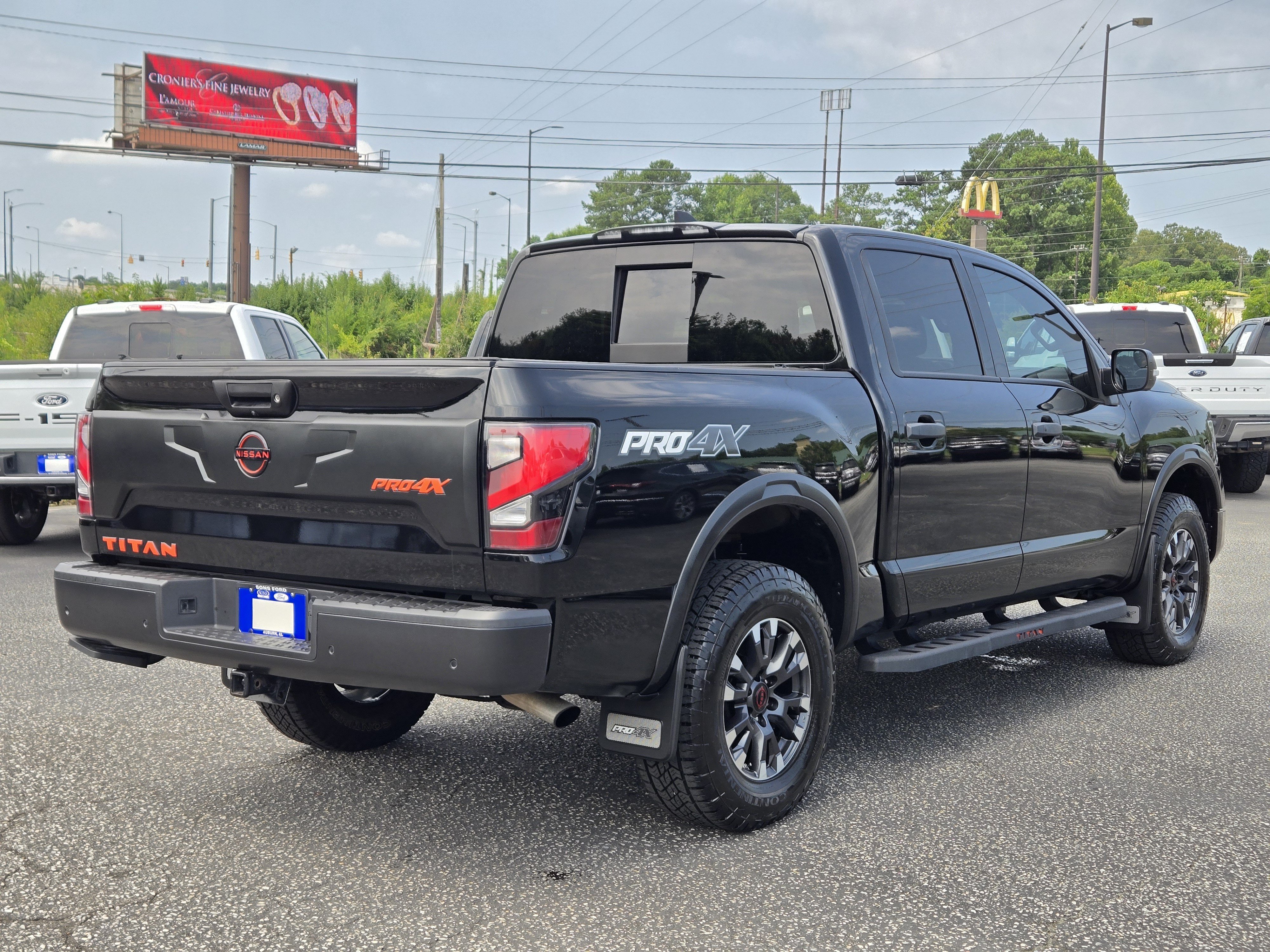 Used 2023 Super Black Nissan PRO-4X image 8