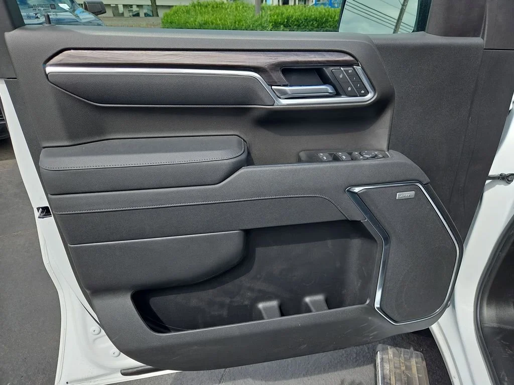 2026 Chevrolet Silverado 1500 LTZ - Photo 10