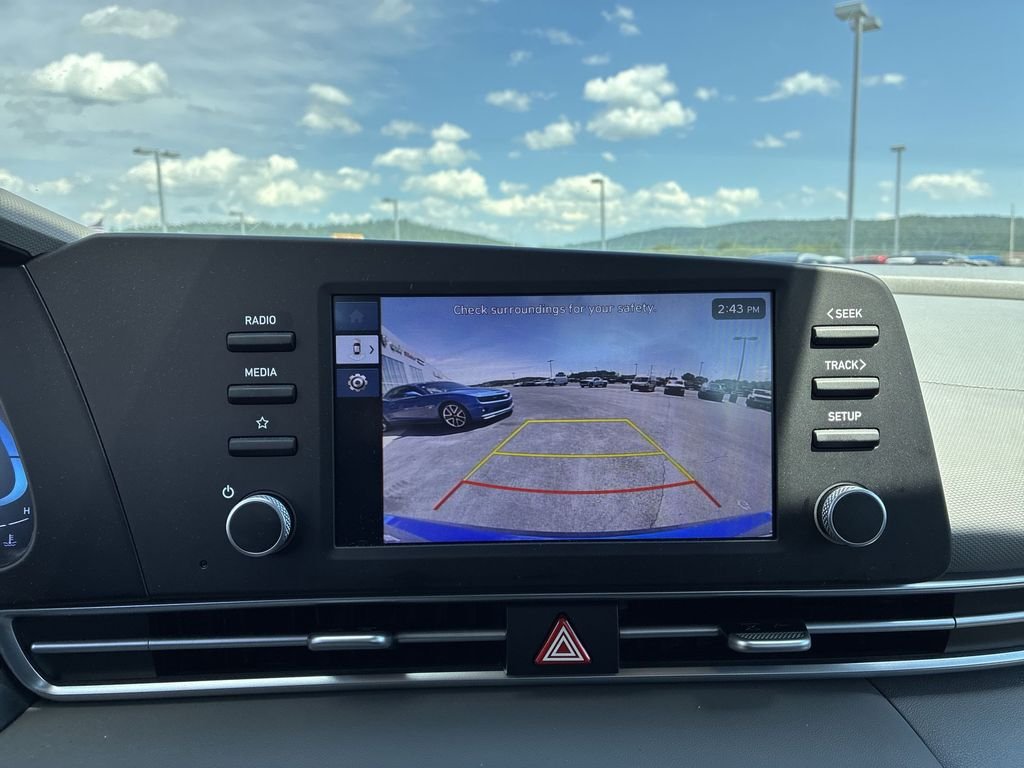 Used 2025 Blue Hyundai SE image 17