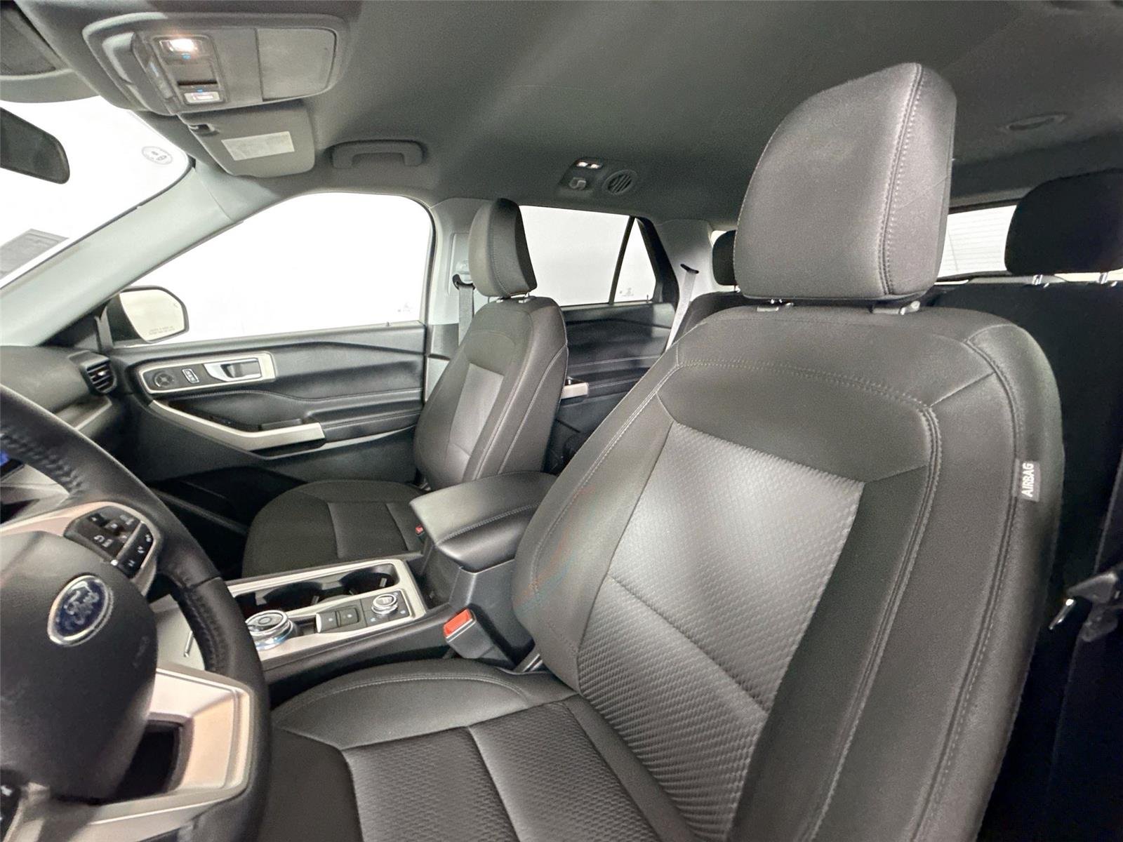 Used 2023 Agate Black Ford XLT image 3