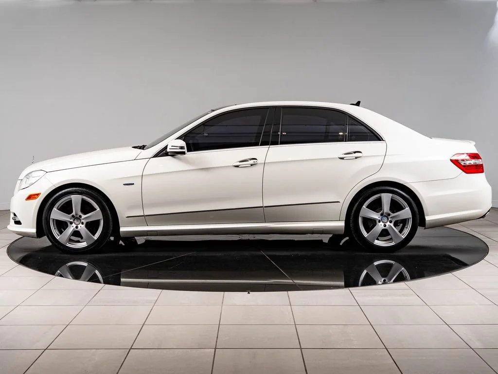 Used 2012 White Mercedes-Benz E 350 Luxury image 5