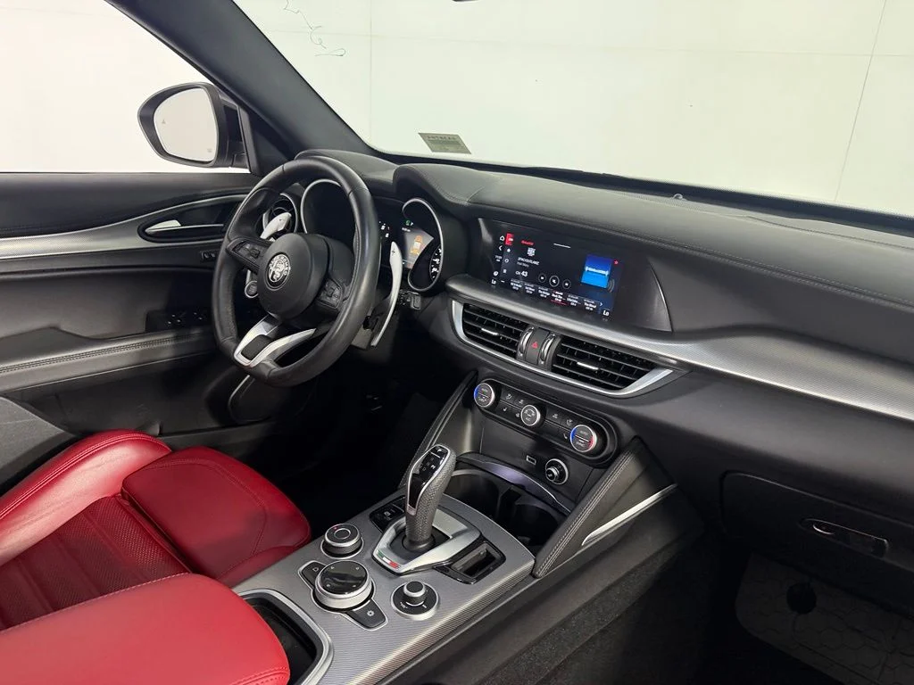 Certified Used 2023 White Alfa Romeo Veloce image 38