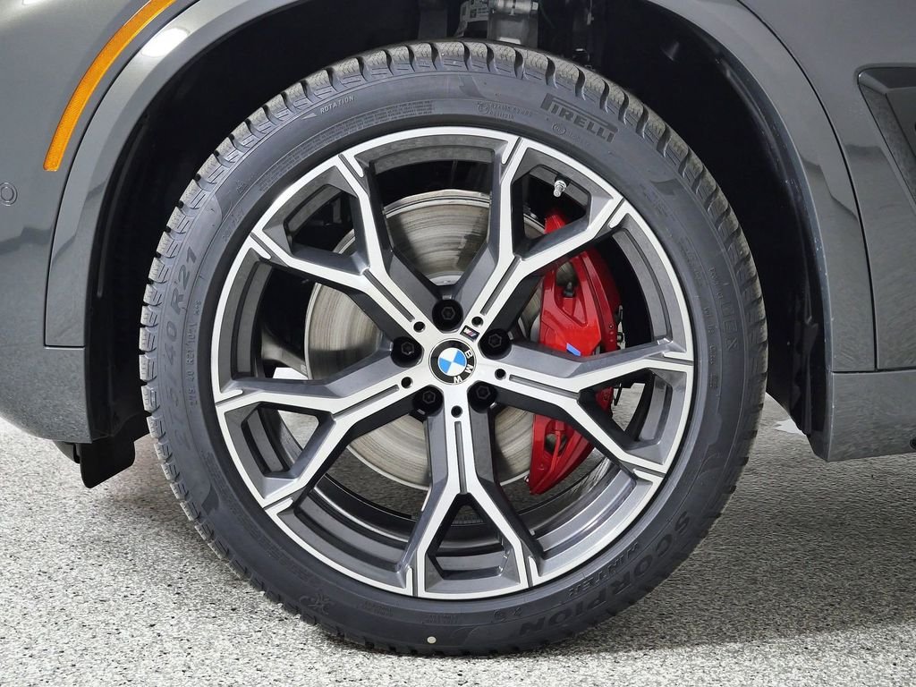 Used 2026 Dravit Grey Metallic BMW xDrive40i image 16